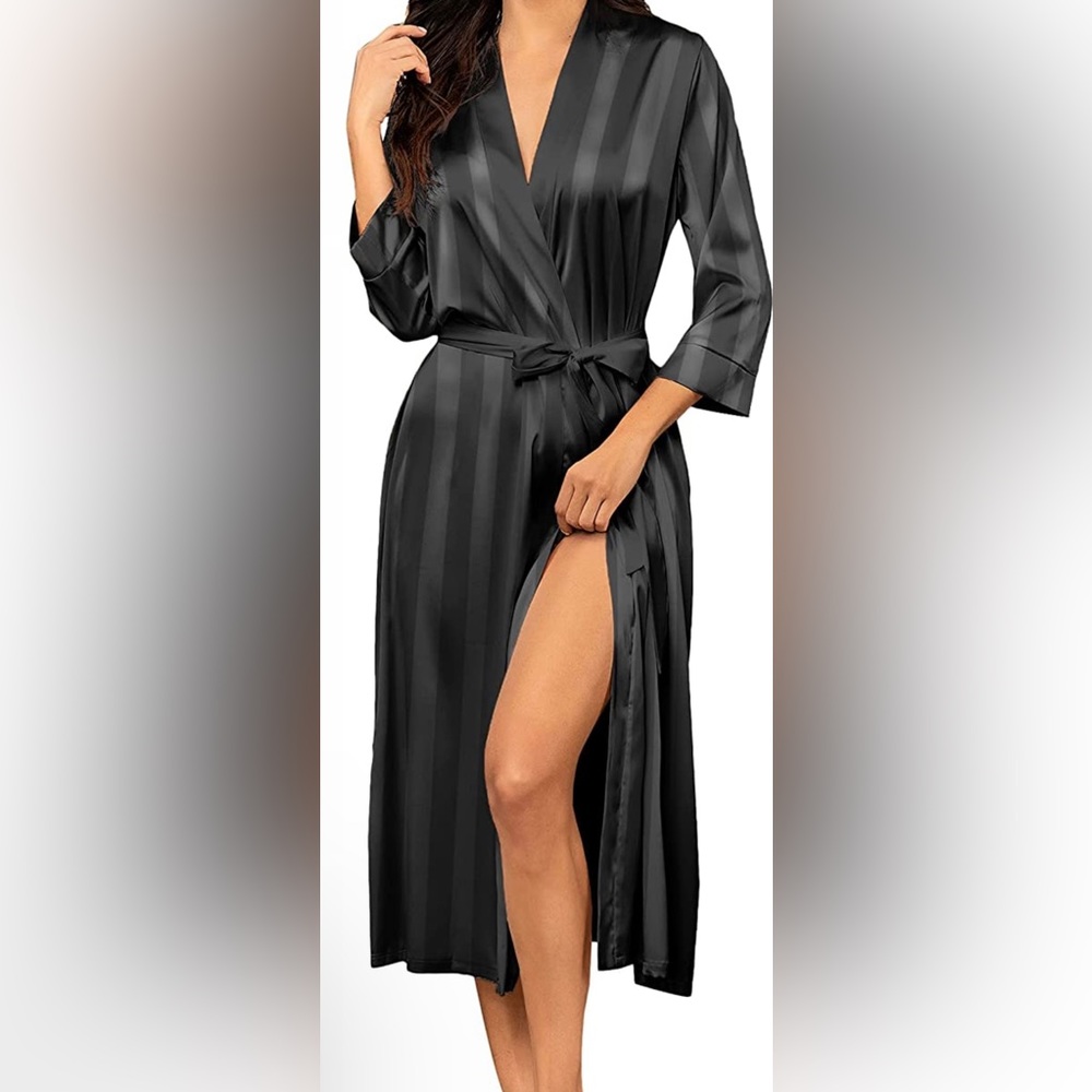 Hotouch Silky Satin Black Damask Stripes Kimono Robe.Size Medium